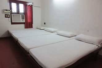 Sai Deep Rest House, Tirupati 4